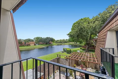3024 30th Lane Greenacres FL 33463