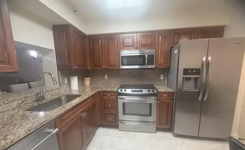 6866 Huntington Lane Delray Beach FL 33446