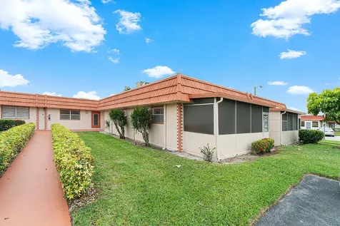 143 Seville E Delray Beach FL 33446