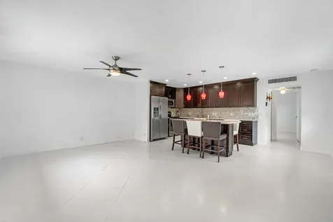 143 Seville E Delray Beach FL 33446