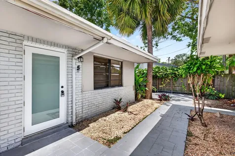 2500 SW 18th Terrace Fort Lauderdale FL 33315
