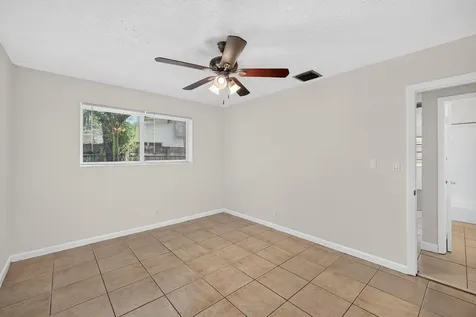 2500 SW 18th Terrace Fort Lauderdale FL 33315