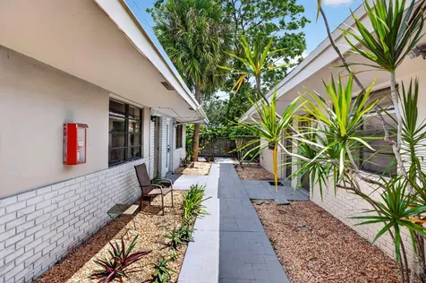 2500 SW 18th Terrace Fort Lauderdale FL 33315
