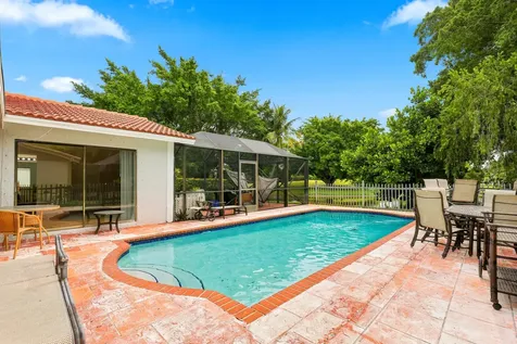 19652 Back Nine Boca Raton FL 33498