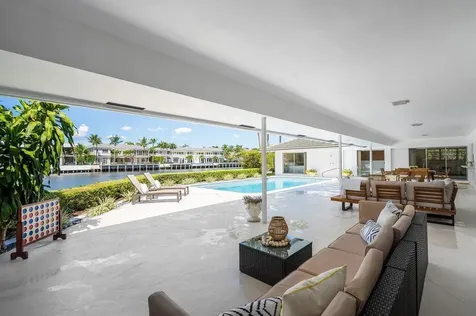 2767 Spanish River Road Boca Raton FL 33432