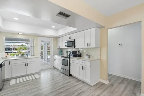 2767 Spanish River Road Boca Raton FL 33432