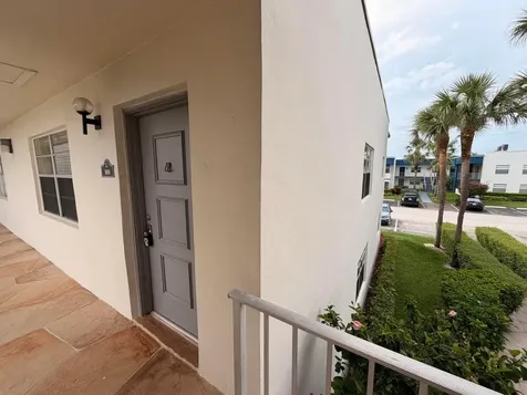 569 Normandy L Delray Beach FL 33484