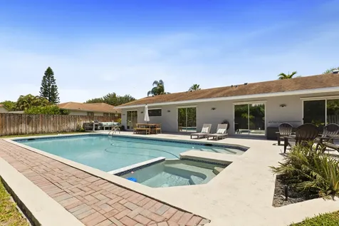 4114 Bay Laurel Way Boca Raton FL 33487