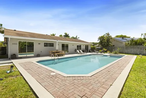 4114 Bay Laurel Way Boca Raton FL 33487