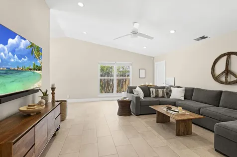 4114 Bay Laurel Way Boca Raton FL 33487