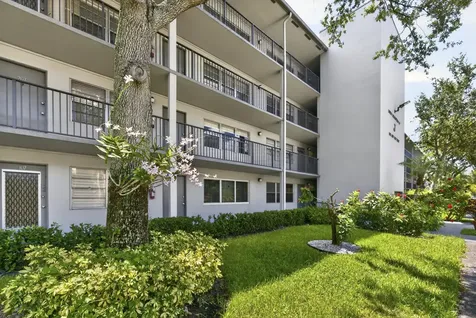 101 SW 132nd Way Pembroke Pines FL 33027