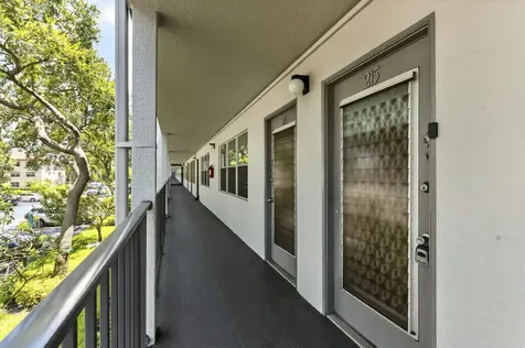 101 SW 132nd Way Pembroke Pines FL 33027