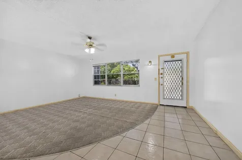 101 SW 132nd Way Pembroke Pines FL 33027