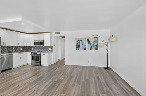 4025 Guildford Boca Raton FL 33434