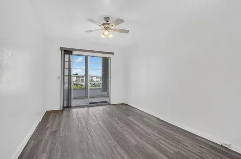 4025 Guildford Boca Raton FL 33434