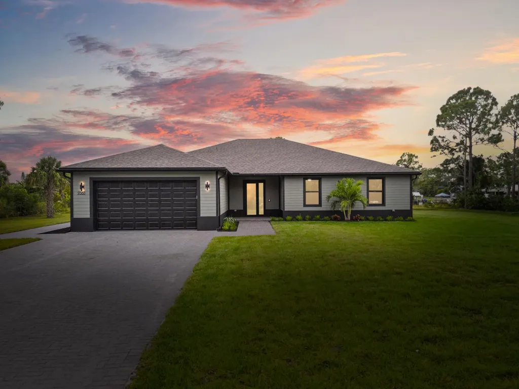 15587 79th Court N The Acreage FL 33470