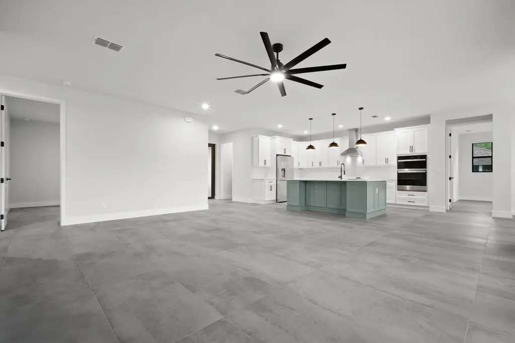15587 79th Court N The Acreage FL 33470
