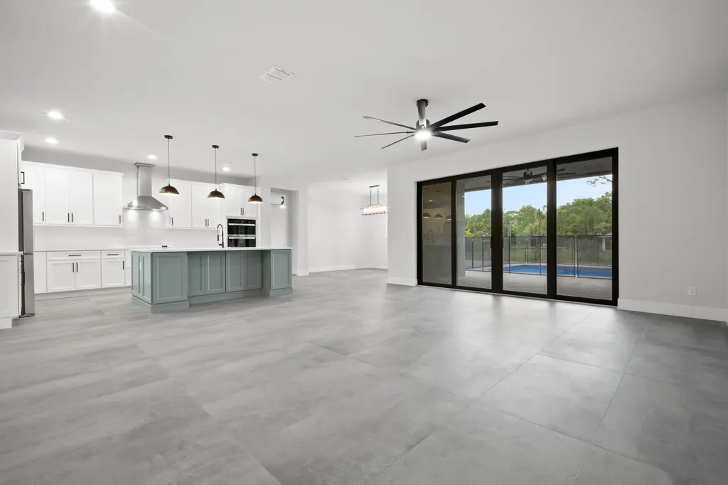 15587 79th Court N The Acreage FL 33470