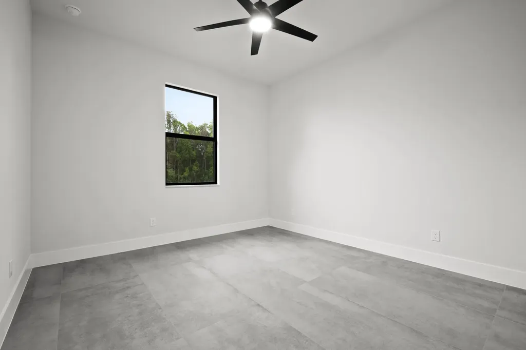 15587 79th Court N The Acreage FL 33470