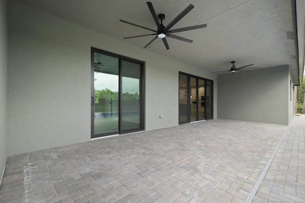 15587 79th Court N The Acreage FL 33470
