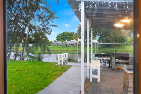 735 Hibiscus Drive Royal Palm Beach FL 33411