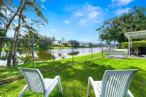 735 Hibiscus Drive Royal Palm Beach FL 33411