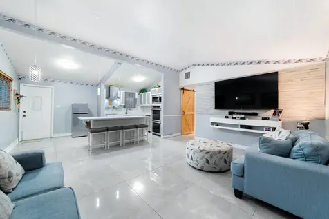 735 Hibiscus Drive Royal Palm Beach FL 33411