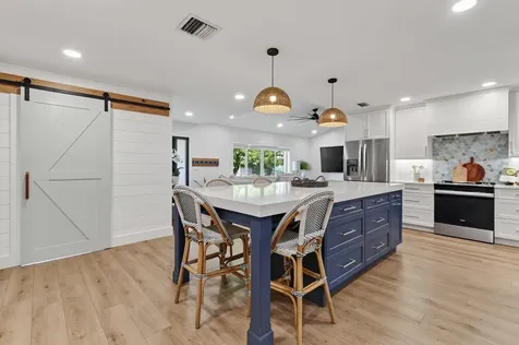 46 Dogwood Ridge Tequesta FL 33469