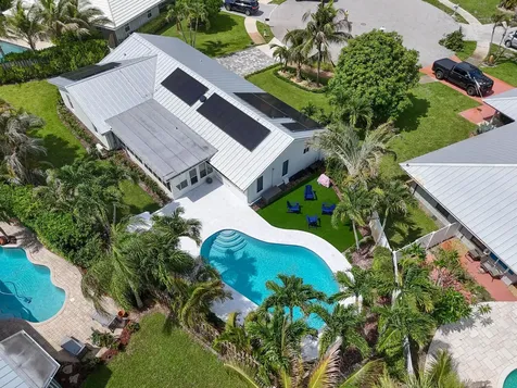 46 Dogwood Ridge Tequesta FL 33469