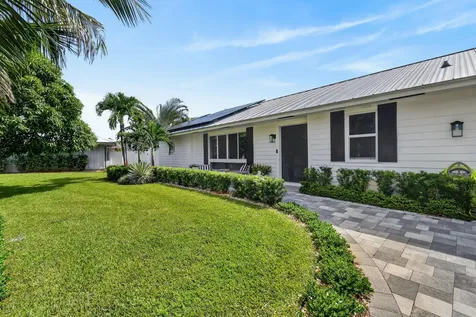 46 Dogwood Ridge Tequesta FL 33469