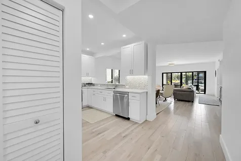 210 Captains Walk Delray Beach FL 33483