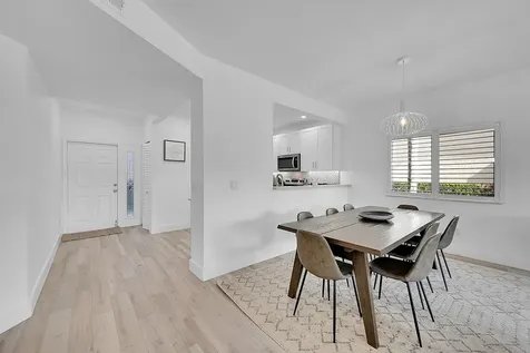 210 Captains Walk Delray Beach FL 33483