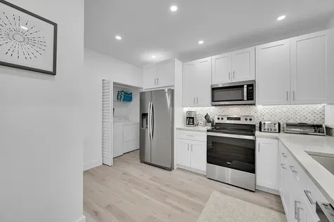 210 Captains Walk Delray Beach FL 33483
