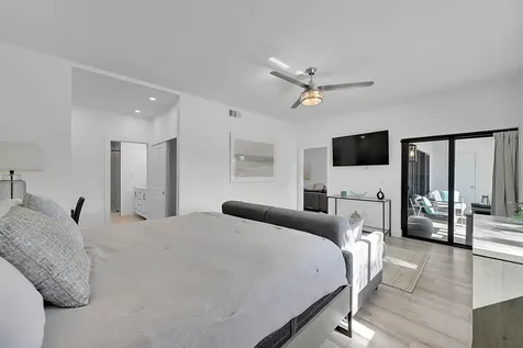 210 Captains Walk Delray Beach FL 33483