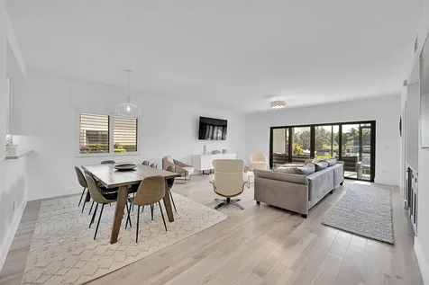 210 Captains Walk Delray Beach FL 33483
