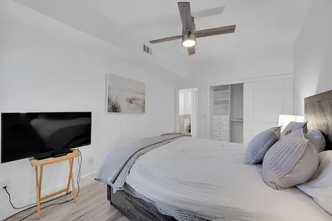 210 Captains Walk Delray Beach FL 33483