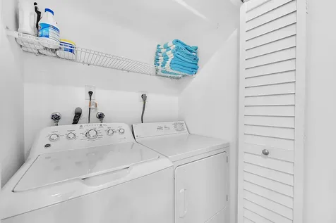 210 Captains Walk Delray Beach FL 33483