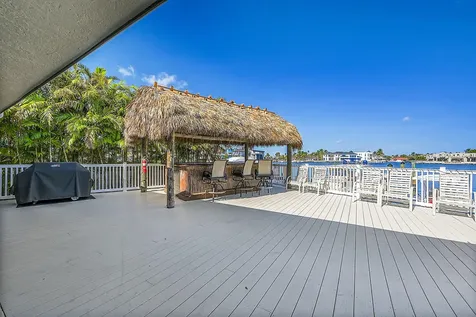 210 Captains Walk Delray Beach FL 33483