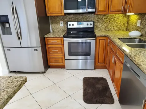 2460 NE 215th Street Miami FL 33180