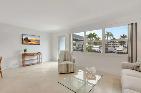 1072 Yarmouth Drive Boca Raton FL 33434