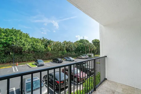 1013 Villa Circle Boynton Beach FL 33435