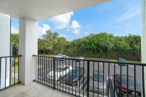 1013 Villa Circle Boynton Beach FL 33435