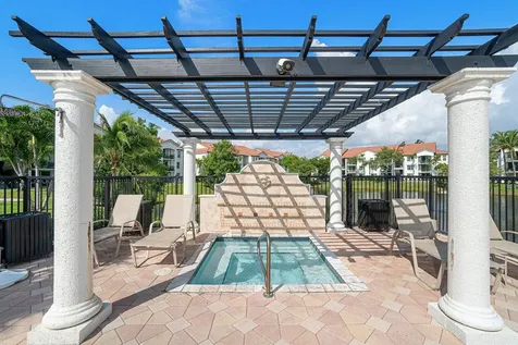 1013 Villa Circle Boynton Beach FL 33435