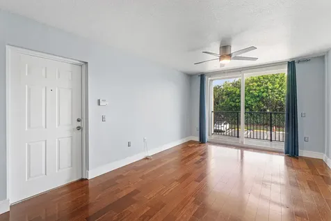 1013 Villa Circle Boynton Beach FL 33435