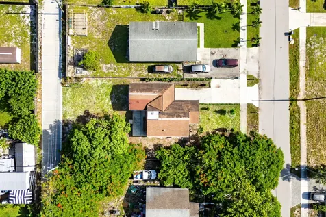 230 SW 6th Avenue Delray Beach FL 33444