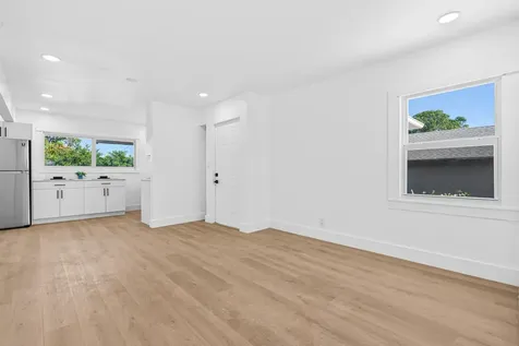 230 SW 6th Avenue Delray Beach FL 33444