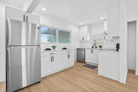 230 SW 6th Avenue Delray Beach FL 33444