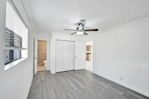 4360 NE 13th Avenue Oakland Park FL 33334