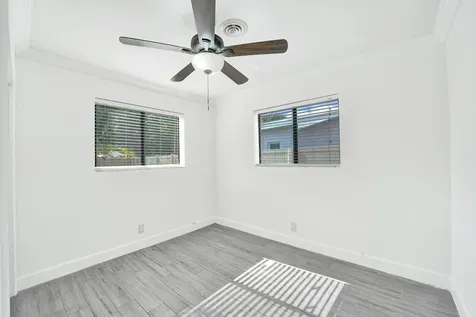 4360 NE 13th Avenue Oakland Park FL 33334