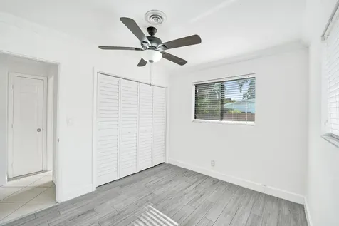 4360 NE 13th Avenue Oakland Park FL 33334